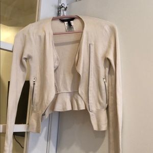 BCBG - Size XS - White Cropped Sweater